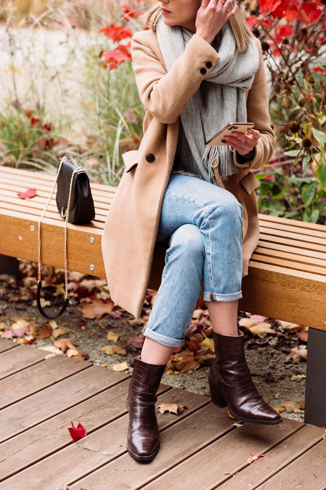 Top 10 Cozy Staples for Every Woman’s Closet